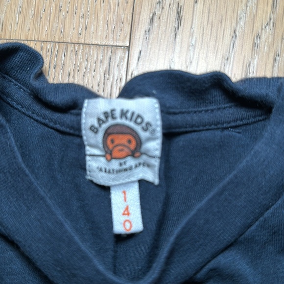 Kids Bape shirt - Picture 2 of 3